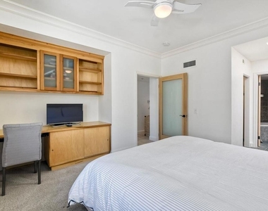 400 N The Strand - Photo Thumbnail 11