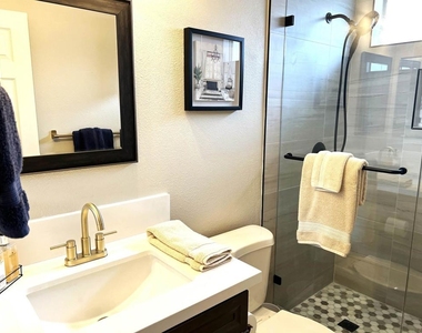 3589 Nina Street - Photo Thumbnail 13