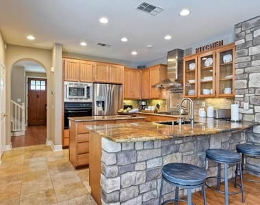 7064 Whitewater St - Photo Thumbnail 4