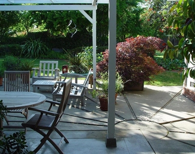 2130 Ward Way - Photo Thumbnail 4