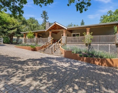 13550 Uvas Road - Photo Thumbnail 31