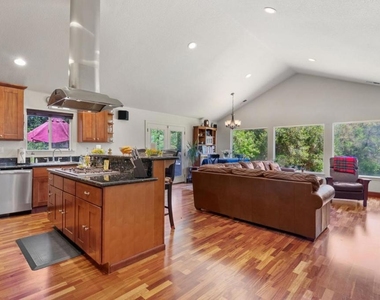 13550 Uvas Road - Photo Thumbnail 23