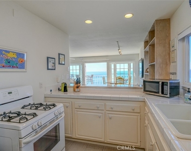 1021 Gaviota Drive - Photo Thumbnail 8