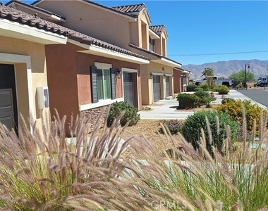 16854 Muscatel - Photo Thumbnail 24