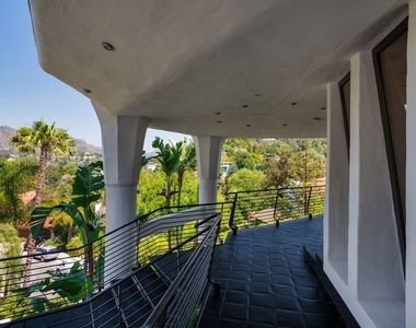 2955 Passmore Drive - Photo Thumbnail 1