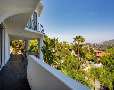 2955 Passmore Drive - Photo Thumbnail 2