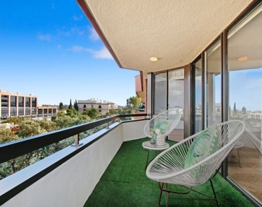 300 N Swall Drive - Photo Thumbnail 11