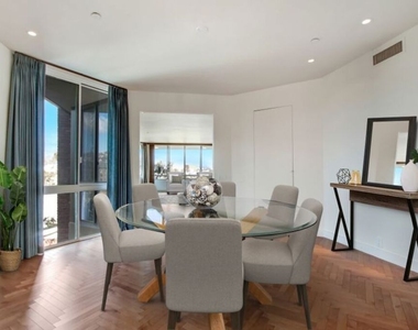 300 N Swall Drive - Photo Thumbnail 2