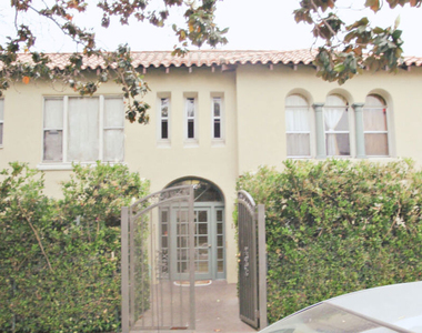 1269 S Citrus Avenue - Photo Thumbnail 4