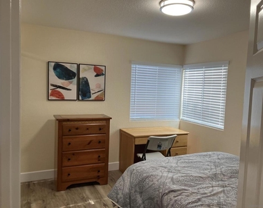 8418 Hovenweep Court - Photo Thumbnail 32