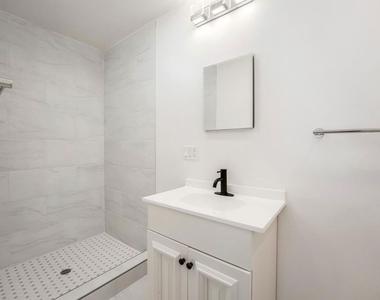 949 N Norman Place - Photo Thumbnail 25