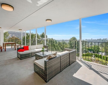 949 N Norman Place - Photo Thumbnail 36