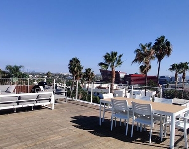 935 N San Vicente Boulevard - Photo Thumbnail 15