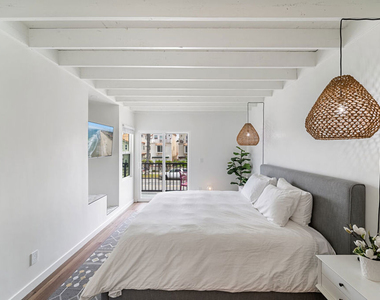 213 17th Street - Photo Thumbnail 19