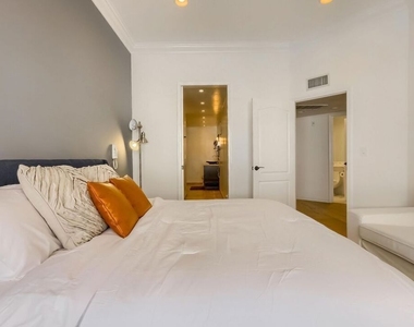 435 Arnaz Drive - Photo Thumbnail 17