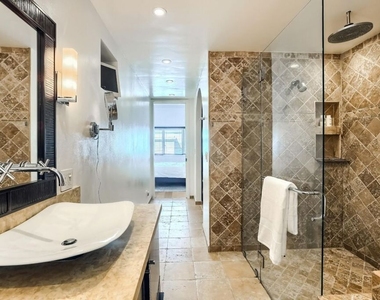 435 Arnaz Drive - Photo Thumbnail 21