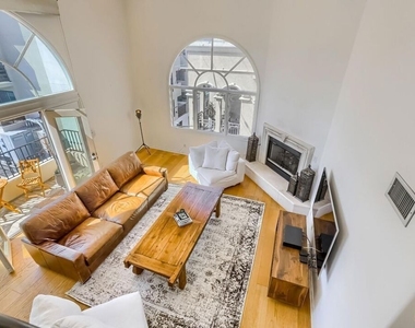 435 Arnaz Drive - Photo Thumbnail 8