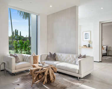 200 N Doheny Drive - Photo Thumbnail 25