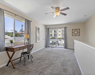 2333 Howard Ave - Photo Thumbnail 16