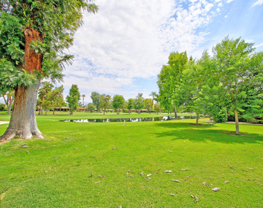 34 Columbia Drive - Photo Thumbnail 3