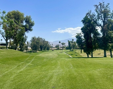 291 Serena Drive - Photo Thumbnail 3
