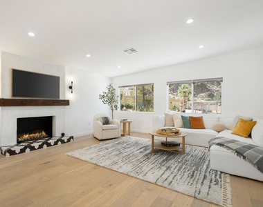 77110 Desi Drive - Photo Thumbnail 1