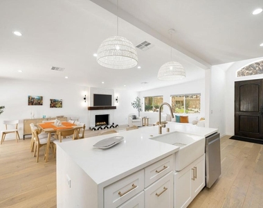 77110 Desi Drive - Photo Thumbnail 9