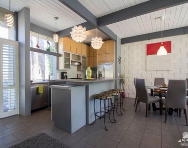 261 Sandpiper Street - Photo Thumbnail 1