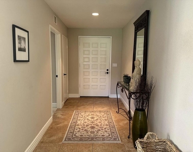 221 Serena Drive - Photo Thumbnail 5