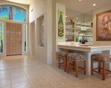 379 Tomahawk Drive - Photo Thumbnail 7