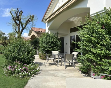 379 Tomahawk Drive - Photo Thumbnail 18