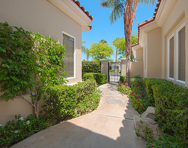 379 Tomahawk Drive - Photo Thumbnail 21