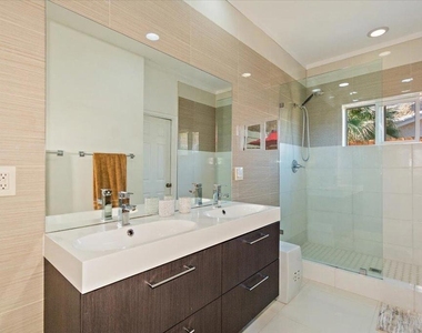 54277 Avenida Diaz - Photo Thumbnail 19