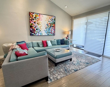 184 Castellana S - Photo Thumbnail 5