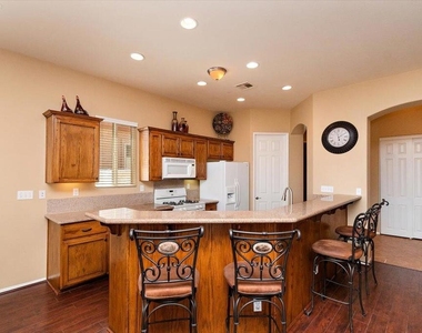 49580 Wayne Street - Photo Thumbnail 11