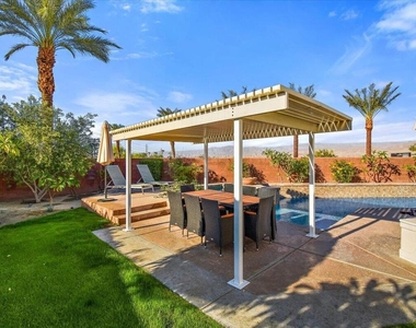 39561 Picasso Court - Photo Thumbnail 27