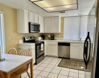 294 San Vicente Circle - Photo Thumbnail 7