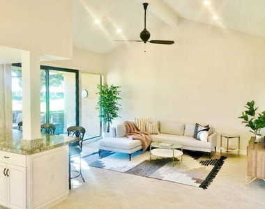 254 Santa Barbara Circle - Photo Thumbnail 6