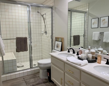 222 Castellana S - Photo Thumbnail 10