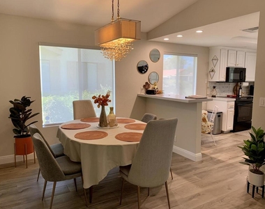 222 Castellana S - Photo Thumbnail 3
