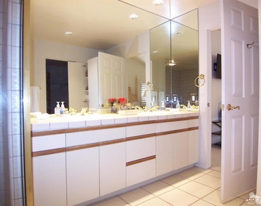195 Desert Lakes Drive - Photo Thumbnail 17