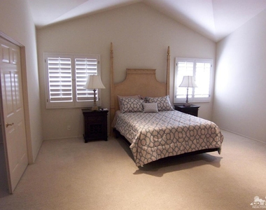 195 Desert Lakes Drive - Photo Thumbnail 13