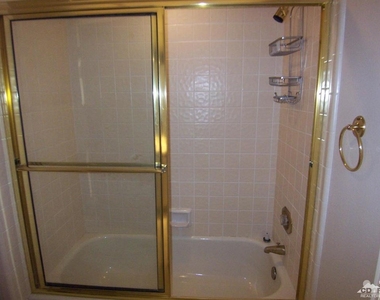 195 Desert Lakes Drive - Photo Thumbnail 21