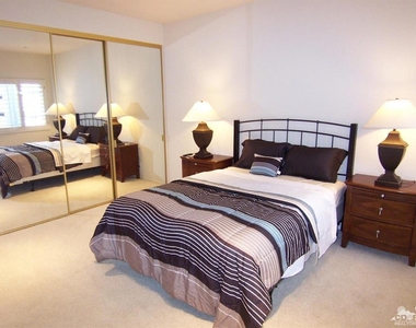 195 Desert Lakes Drive - Photo Thumbnail 15