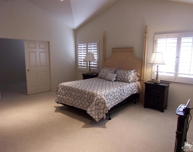 195 Desert Lakes Drive - Photo Thumbnail 14