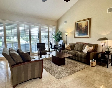 126 Castellana W - Photo Thumbnail 7