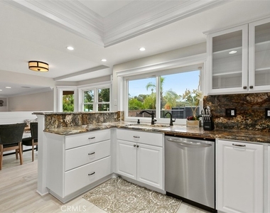 28682 Breckenridge Drive - Photo Thumbnail 13