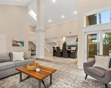 28682 Breckenridge Drive - Photo Thumbnail 6