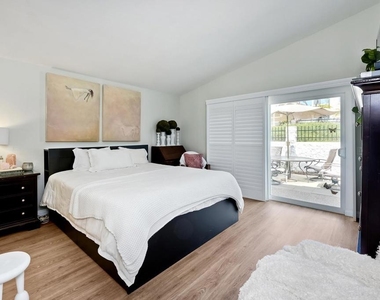 3730 Via Del Rancho - Photo Thumbnail 13