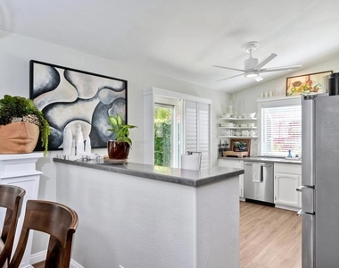 3730 Via Del Rancho - Photo Thumbnail 9